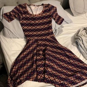 Like Roe dress...I don’t remember the style